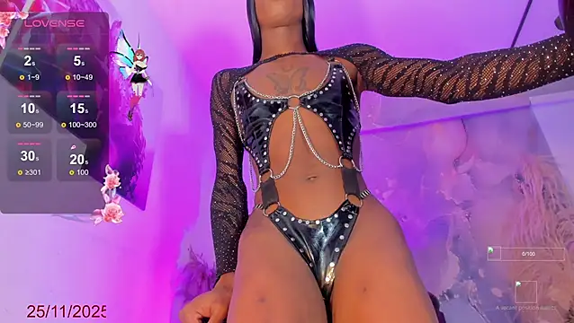 Snapshot of Karla-Ebony chatting on November 25, 2025, 1:44 pm Karla-Ebony online show from November 25, 2025, 1:44 pm