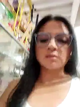 Linda Lars online show from October 18, 2025, 2:13 am