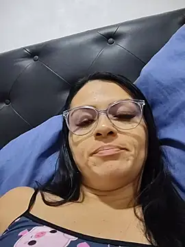 Linda Lars online show from April 15, 2026, 3:12 am