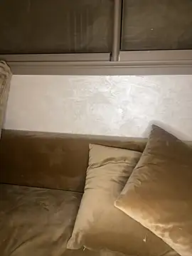 RachaCharmouta online show from February 22, 2025, 7:14 pm