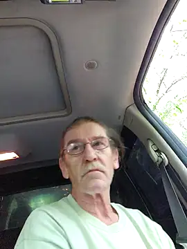 coolbrease10 online show from April 27, 2026, 8:51 pm