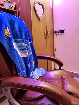 nisha baby2 online show from October 24, 2025, 10:47 am