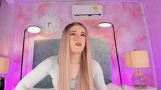 JESSI NAOMI online show from March 19, 2026, 4:56 am