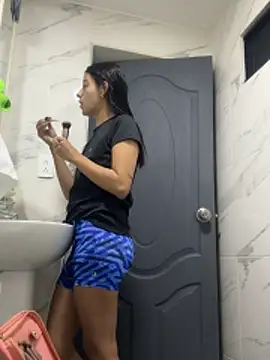 Arilw online show from October 25, 2025, 1:12 pm