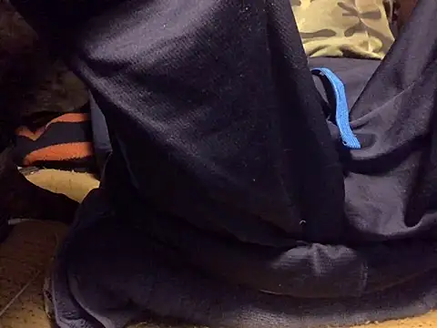 Snapshot of pmr30 chatting on March 22, 2025, 2:14 pm pmr30 online show from March 22, 2025, 2:14 pm