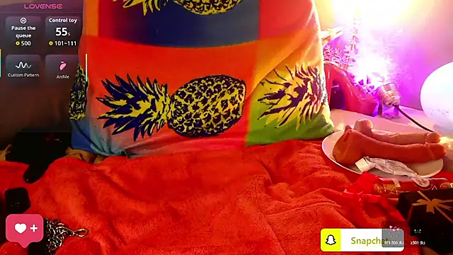 Stripgirl31 online show from October 29, 2025, 3:44 pm