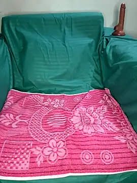 Snapshot of Shadow_Girl007 chatting on October 21, 2025, 4:17 pm Shadow Girl007 online show from October 21, 2025, 4:17 pm