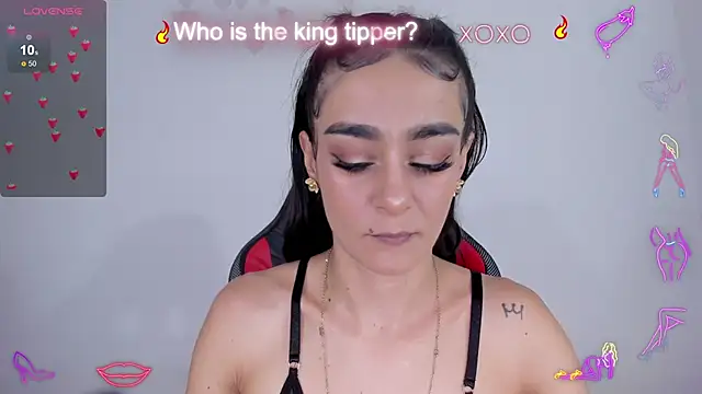 serafelle online show from October 22, 2025, 6:40 pm