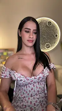 SarahhSmitth1 online show from April 21, 2026, 1:42 am