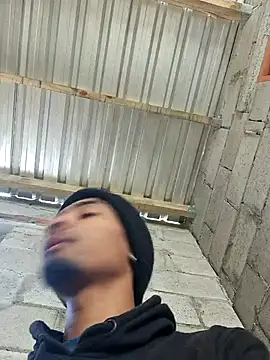 29YOURZ 28  online show from October 3, 2025, 7:32 am