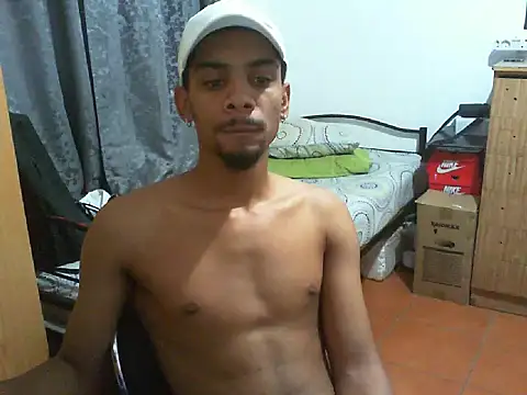 29YOURZ 28  online show from October 13, 2025, 3:57 pm