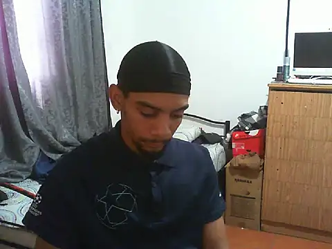 29YOURZ 28  online show from February 26, 2026, 12:49 pm