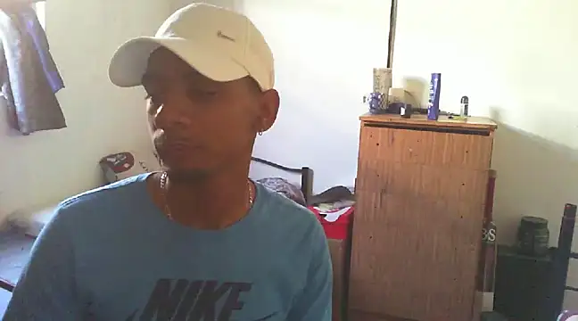 29YOURZ 28  online show from February 9, 2025, 7:48 am