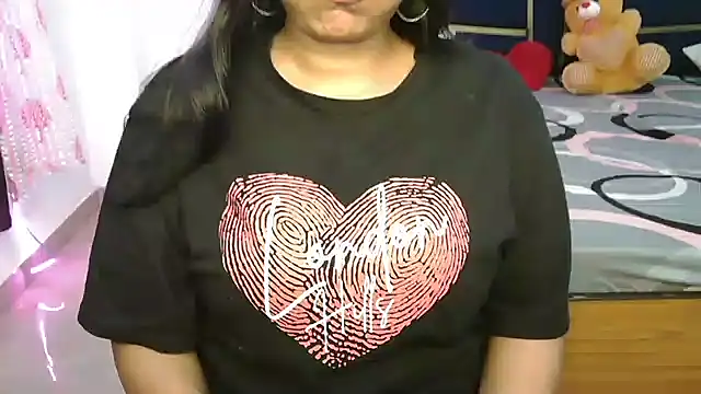 Snapshot of N-Natasha chatting on May 10, 2026, 7:38 pm N-Natasha online show from May 10, 2026, 7:38 pm