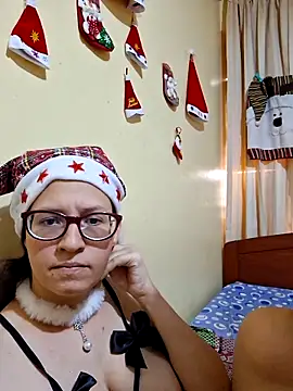 couple orgasm online show from December 22, 2025, 9:26 pm