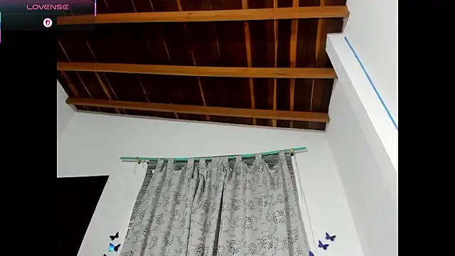 Laila Laly online show from April 7, 2026, 4:09 pm