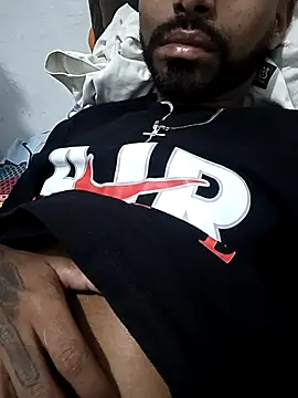 yeisonalexander online show from April 25, 2026, 12:13 am