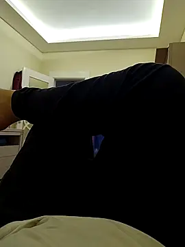 31cektirenbatuu online show from March 22, 2025, 10:15 pm