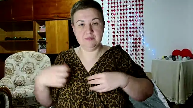 Snapshot of Annet1912 chatting on March 11, 2025, 6:19 pm Annet1912 online show from March 11, 2025, 6:19 pm