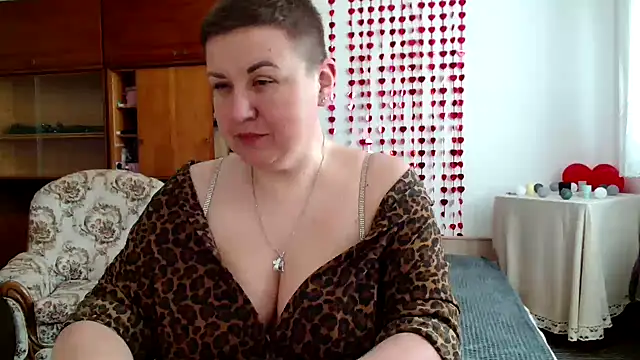 Snapshot of Annet1912 chatting on March 17, 2025, 9:55 am Annet1912 online show from March 17, 2025, 9:55 am