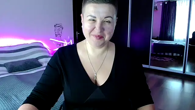 Snapshot of Annet1912 chatting on September 24, 2025, 8:21 am Annet1912 online show from September 24, 2025, 8:21 am