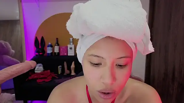 avans 15 online show from April 10, 2026, 7:32 pm