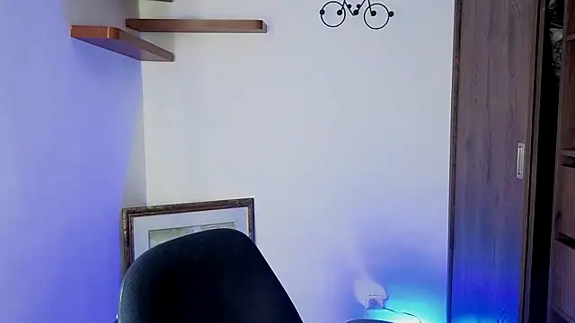 avans 15 online show from October 1, 2025, 9:07 pm