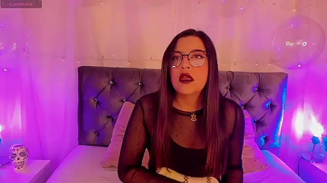 sweet quinn online show from January 7, 2025, 3:02 pm