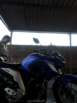 VitoriaFernandes online show from October 25, 2025, 9:37 pm