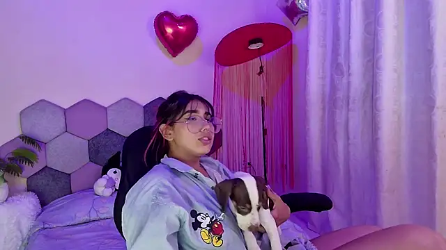 Horny tgn online show from March 15, 2026, 7:10 pm