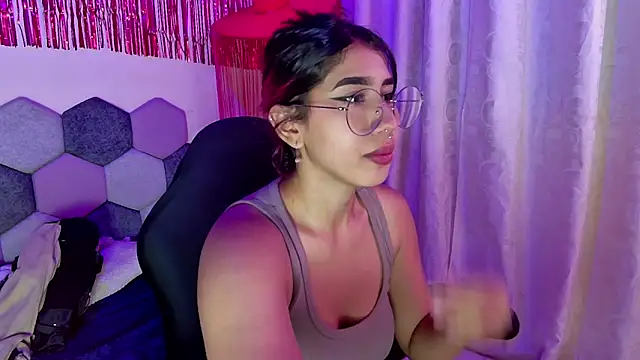 Horny tgn online show from February 14, 2026, 5:57 pm