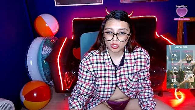 Snapshot of X_CHERRY_XX chatting on December 9, 2024, 9:05 pm X CHERRY XX online show from December 9, 2024, 9:05 pm