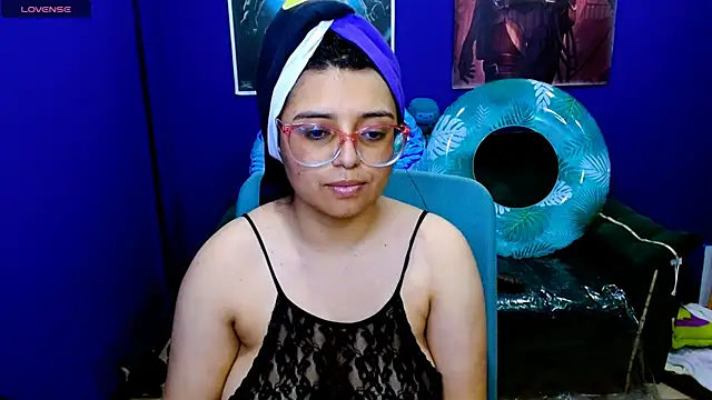 Snapshot of X_CHERRY_XX chatting on March 13, 2025, 9:26 pm X CHERRY XX online show from March 13, 2025, 9:26 pm