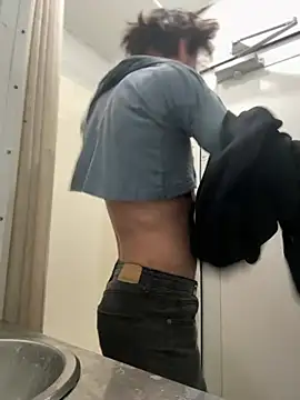 Natural sexy33 online show from January 16, 2025, 9:30 pm