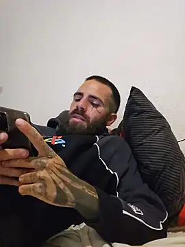 Snapshot of charlye_inkkkk chatting on June 1, 2026, 12:00 am charlye inkkkk online show from June 1, 2026, 12:00 am