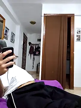 charlye inkkkk online show from December 13, 2025, 8:04 pm