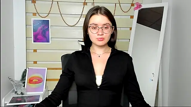 Josephine jo online show from September 9, 2025, 6:34 am