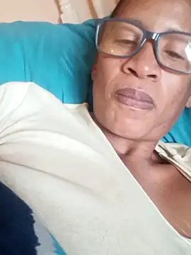 bustybillies online show from April 6, 2026, 4:57 am