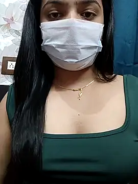 Myloveurvi online show from October 4, 2025, 7:04 pm