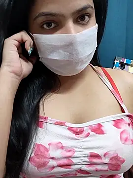 Myloveurvi online show from May 30, 2026, 7:08 pm