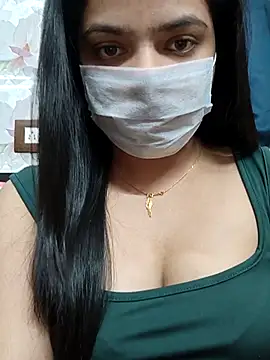 Myloveurvi online show from November 11, 2025, 6:47 pm