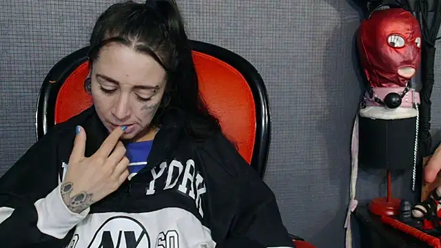 LusstCruella online show from March 2, 2025, 5:30 pm