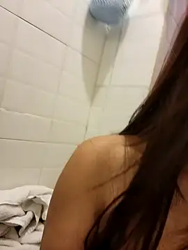 Lau1127 online show from October 8, 2025, 1:29 am