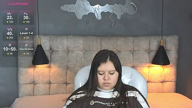 Laia and Aloby online show from November 27, 2025, 10:10 pm