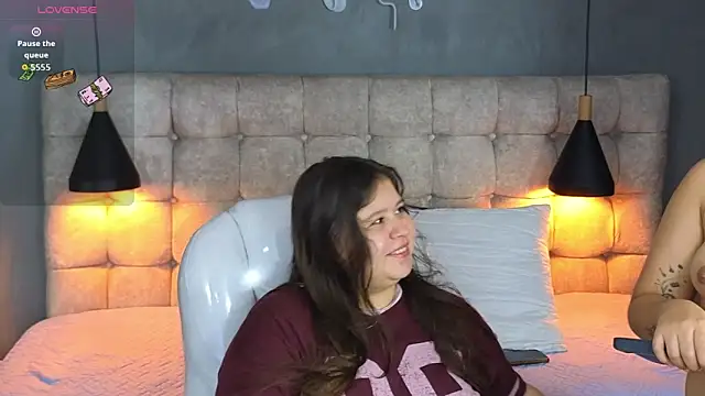 Laia and Aloby online show from September 13, 2025, 10:32 pm