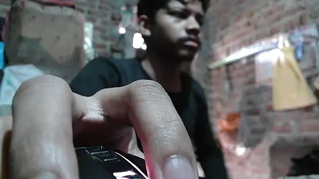 Dreamdaze2025 online show from February 16, 2026, 5:06 am