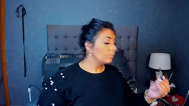 Snapshot of AmyCubes chatting on November 13, 2025, 4:49 am AmyCubes online show from November 13, 2025, 4:49 am