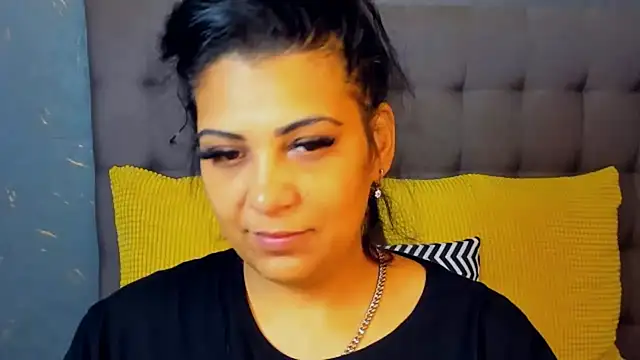 Snapshot of AmyCubes chatting on November 14, 2025, 4:38 am AmyCubes online show from November 14, 2025, 4:38 am