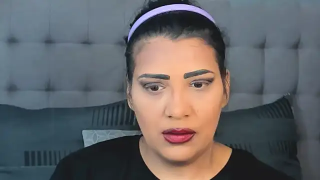 Snapshot of AmyCubes chatting on September 15, 2025, 8:26 am AmyCubes online show from September 15, 2025, 8:26 am