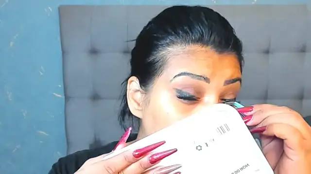 Snapshot of AmyCubes chatting on September 26, 2025, 6:20 am AmyCubes online show from September 26, 2025, 6:20 am